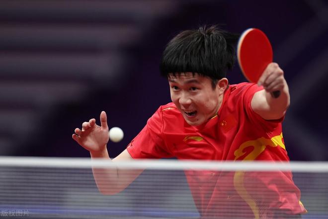 凭借快速的 凭借快速的