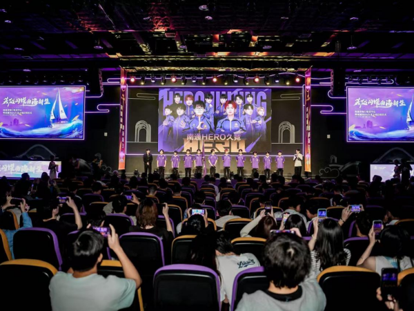 强的凝聚力 强的凝聚力