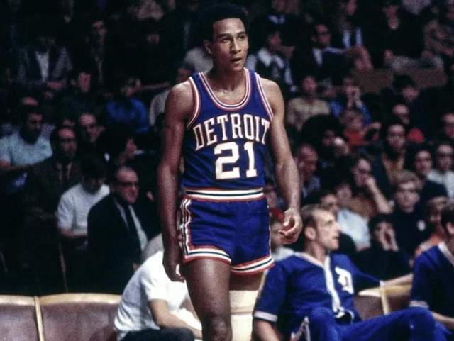 On昂跑发布Cloud X Shift虎年特别版运动鞋.