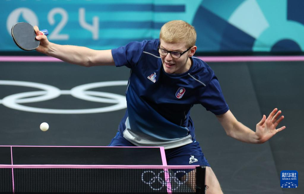 他的雄心壯 他的雄心壯