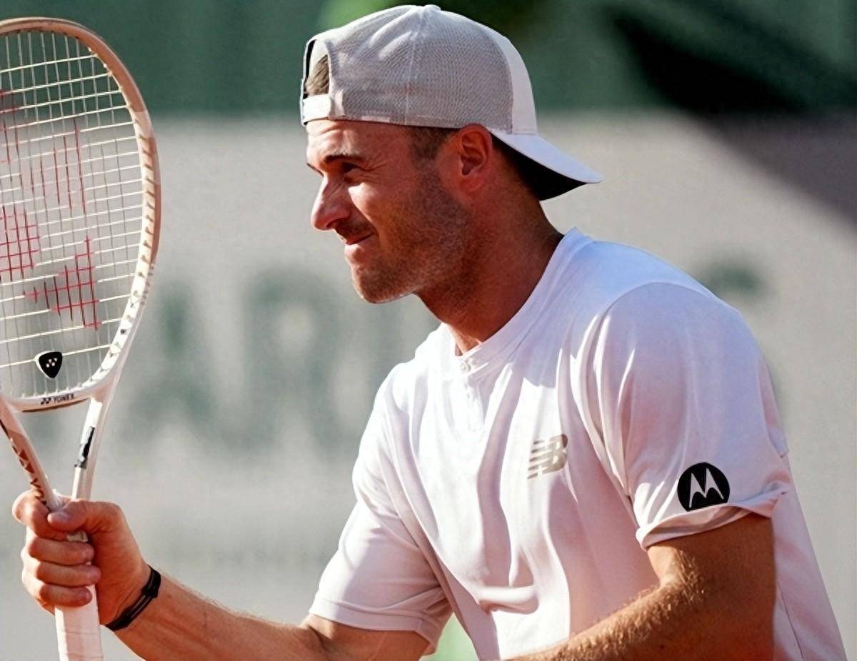 起进攻的锋 起进攻的锋